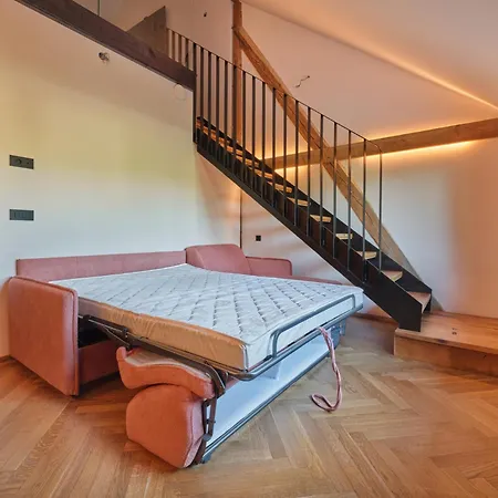 Handmade - Free Gated Parking - Self Check In Apartma *