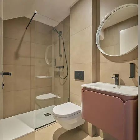Handmade - Free Gated Parking - Self Check In Apartamento Liubliana