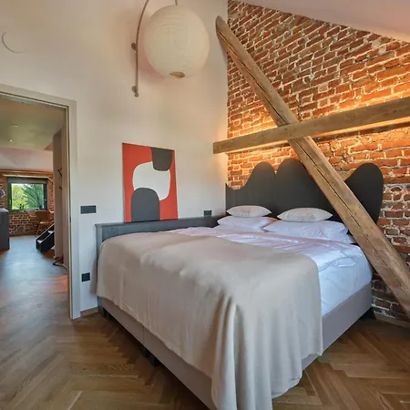 Apartamento Handmade - Free Gated Parking - Self Check In